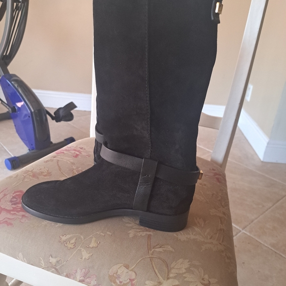 Stuart Weitzman Black Suede boots sz8 Like New gorgeous boot - Picture 12 of 12